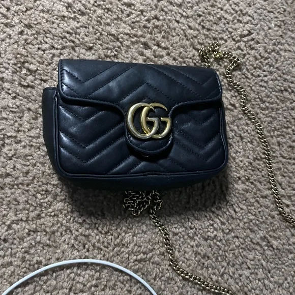 Vintage Gucci Purse - Picture 10 of 12